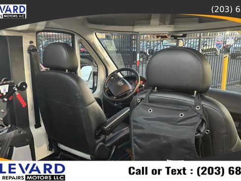 Used 2021 RAM ProMaster 2500 w/ Convenience Group FWD image 18