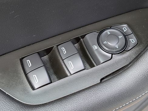 Certified 2025 Chevrolet Blazer LT AWD/4WD image 14