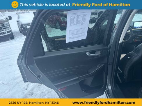 Used 2022 Ford Escape Titanium w/ Titanium Elite Package image 38