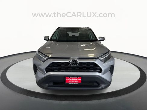 Used 2022 Toyota RAV4 XLE AWD/4WD image 2