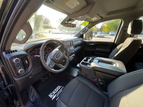 Used 2024 GMC Sierra 2500 Pro w/ Fleet Convenience Package image 11