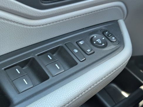 Used 2019 Honda Odyssey EX-L image 16