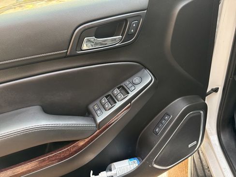 Used 2017 GMC Yukon SLT w/ Open Road Package image 11