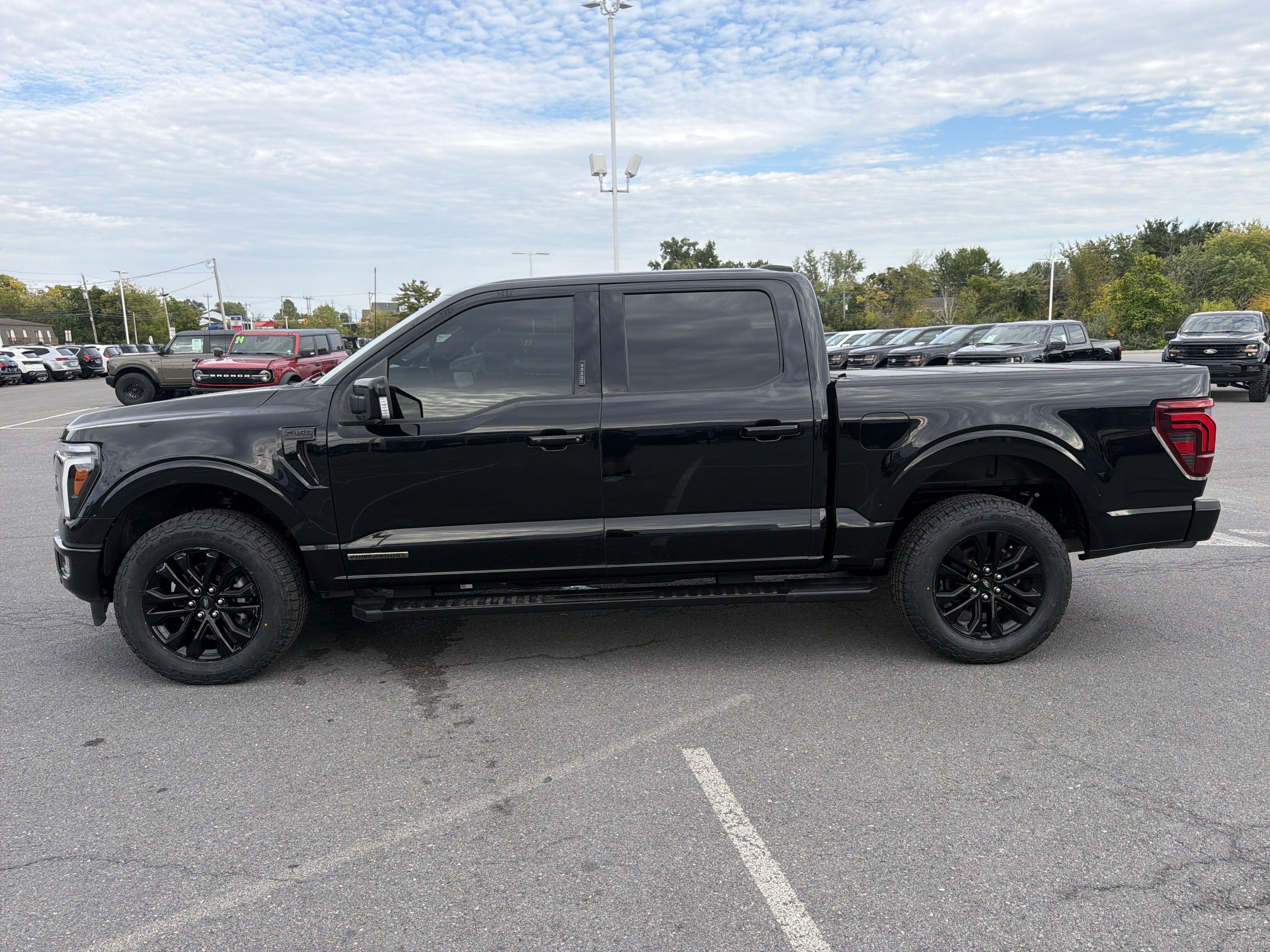 Used 2024 Ford F150 Lariat w/ Equipment Group 502A High AWD/4WD image 7