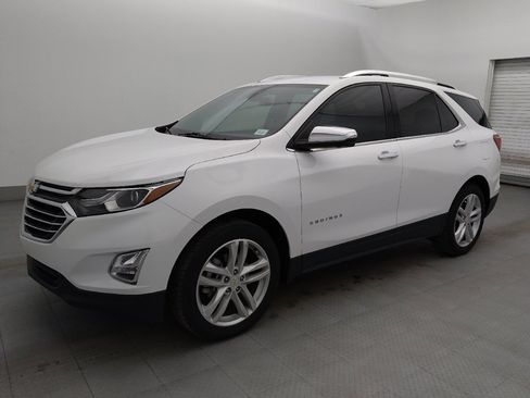 Used 2019 Chevrolet Equinox Premier FWD image 2