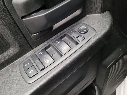 Used 2019 RAM 1500 Tradesman AWD/4WD image 27