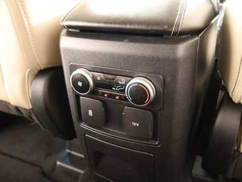 Used 2023 Ford Explorer Limited AWD/4WD image 17