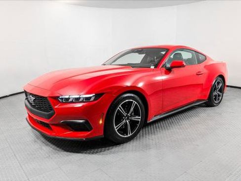 Used 2024 Ford Mustang Premium image 2