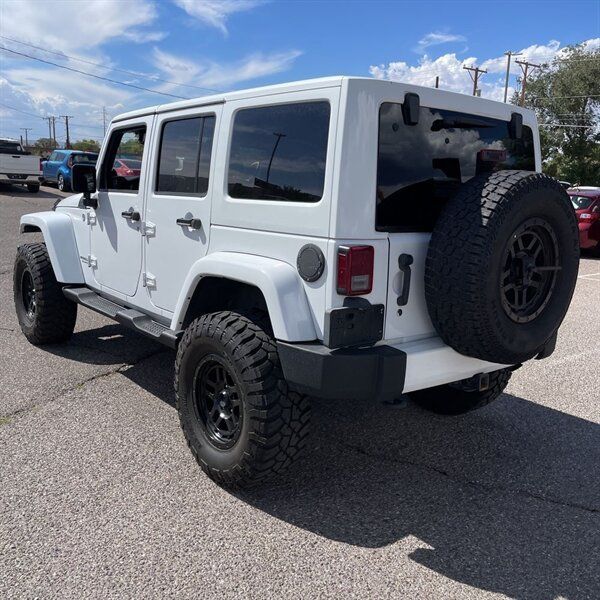 Used 2012 Jeep Wrangler Unlimited Sahara AWD/4WD image 5