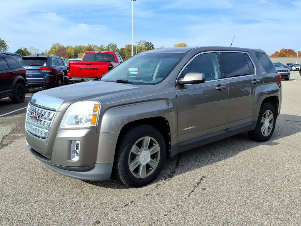 Used 2011 GMC Terrain SLE AWD/4WD image 1