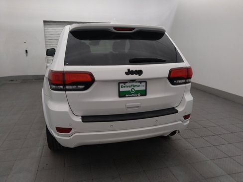 Used 2021 Jeep Grand Cherokee Laredo X RWD image 6