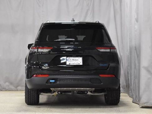 New 2025 Jeep Grand Cherokee Trailhawk w/ Advanced Protech Group II image 8
