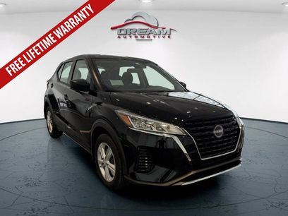 Used 2025 Nissan Kicks Play S
