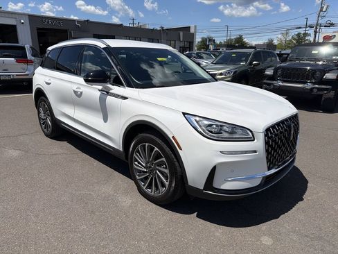 Used 2023 Lincoln Corsair Reserve w/ Equipment Group 201A AWD/4WD image 7