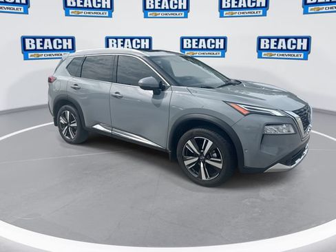 Used 2023 Nissan Rogue Platinum AWD/4WD image 2