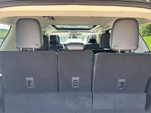 New 2026 Ford Expedition Platinum w/ Driver's Package AWD/4WD image 17