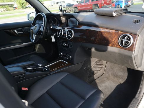 Used 2015 Mercedes-Benz GLK 350 2WD image 14