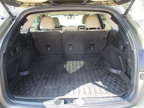 Used 2025 Subaru Outback Limited AWD/4WD image 18