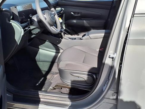 New 2026 Hyundai Tucson SE image 16
