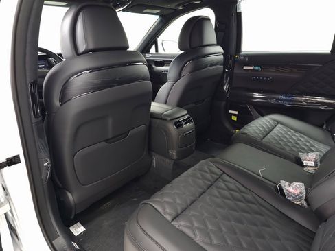 New 2026 Genesis G90 3.5T Prestige image 34