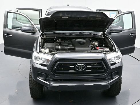 Used 2020 Toyota Tacoma TRD Sport image 40