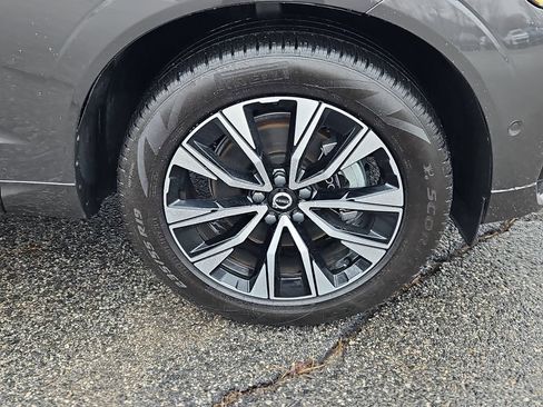 Used 2023 Volvo XC60 B5 Plus w/ Climate Package AWD/4WD image 10