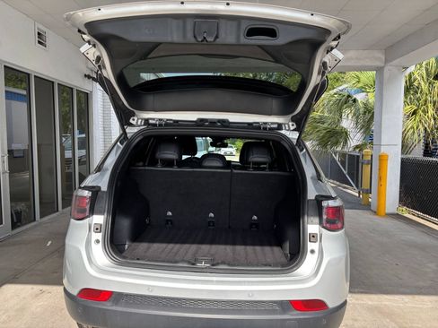 Used 2025 Jeep Compass Limited AWD/4WD image 31