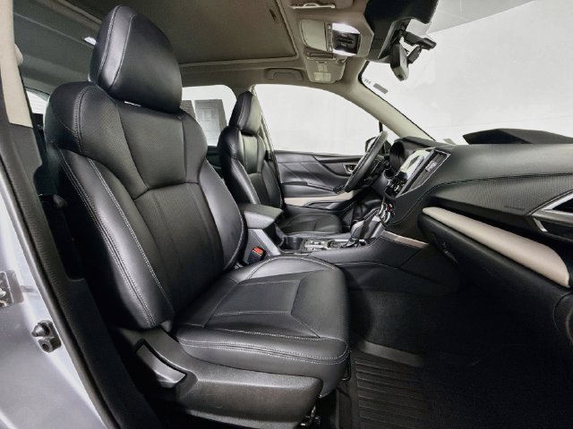 Used 2023 Subaru Forester Limited AWD/4WD image 31