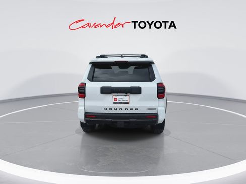 Certified 2025 Toyota 4Runner TRD Off-Road AWD/4WD image 7