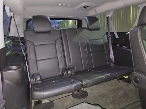 Used 2015 Chevrolet Suburban LTZ image 18