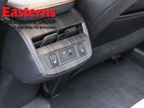 Used 2024 Nissan Ariya AWD image 23