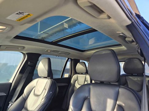 Certified 2023 Volvo XC90 T8 Ultimate image 24
