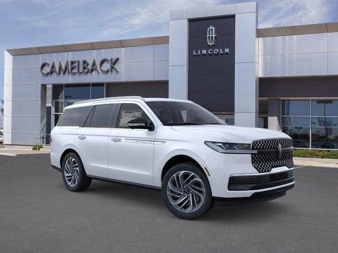 New 2025 Lincoln Navigator Reserve image 30