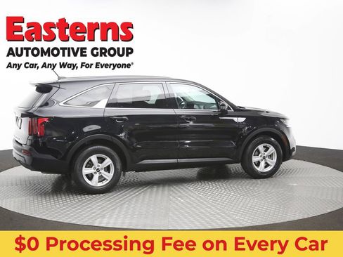 Used 2022 Kia Sorento LX FWD image 42