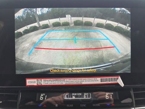 Used 2025 Toyota Sienna XLE image 33