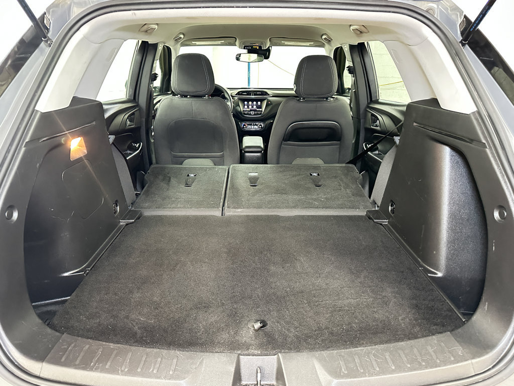 Used 2021 Chevrolet TrailBlazer LS AWD/4WD image 24