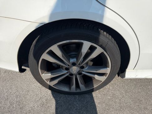Used 2016 Mercedes-Benz E 350 Sedan image 27