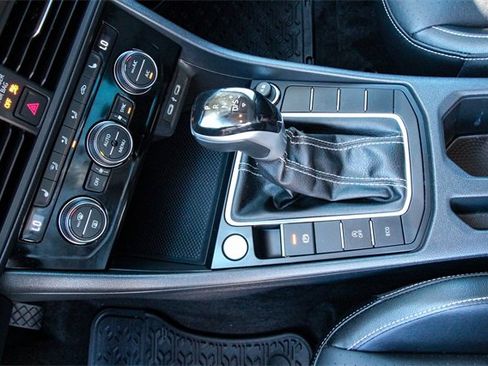 Used 2024 Volkswagen Jetta SE image 25