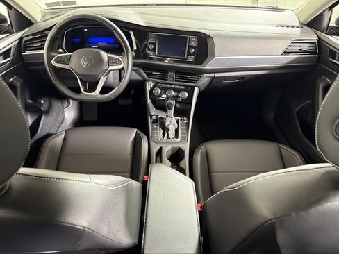 Used 2023 Volkswagen Jetta SE image 20