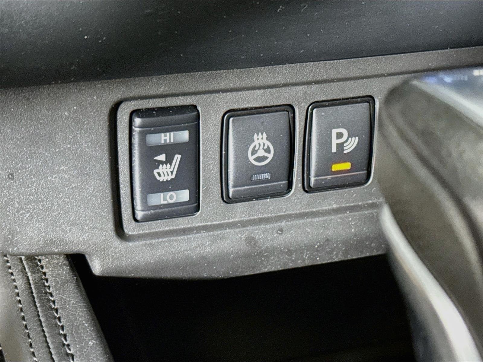 Certified 2022 Nissan Frontier PRO-4X w/ Pro-4X Premium Package AWD/4WD image 23