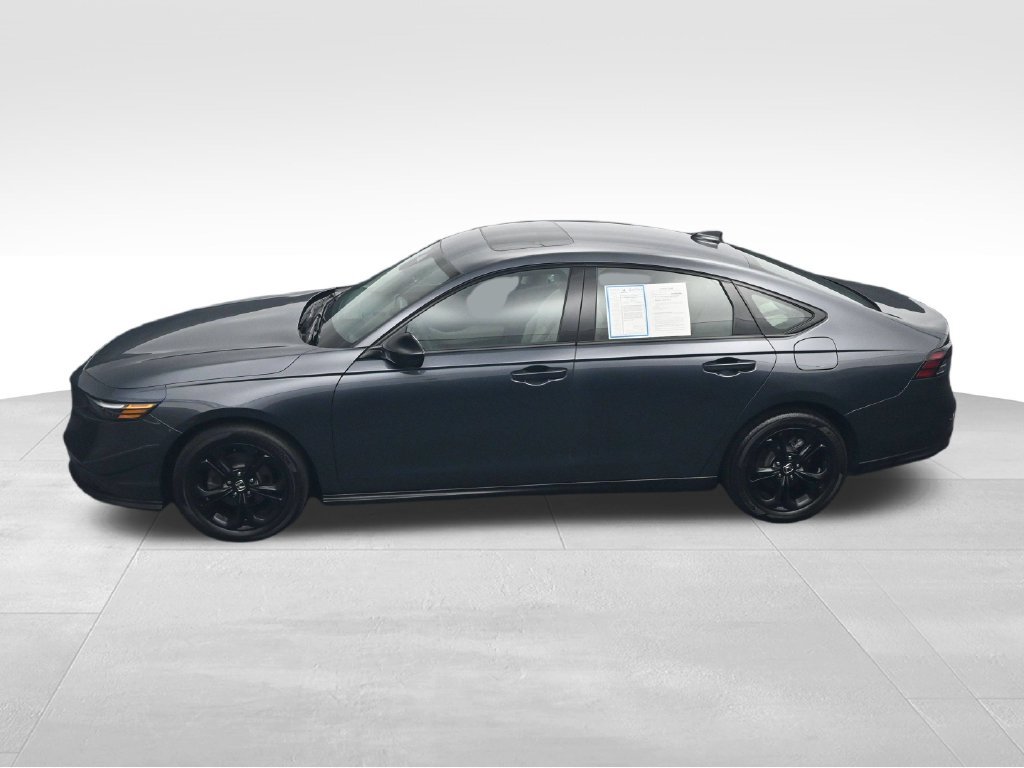 Used 2025 Honda Accord SE image 31