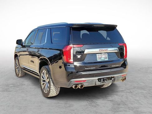 Used 2021 GMC Yukon Denali w/ Denali Premium Package image 8