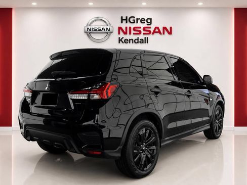 Used 2026 Mitsubishi Outlander Sport LE AWD/4WD image 4