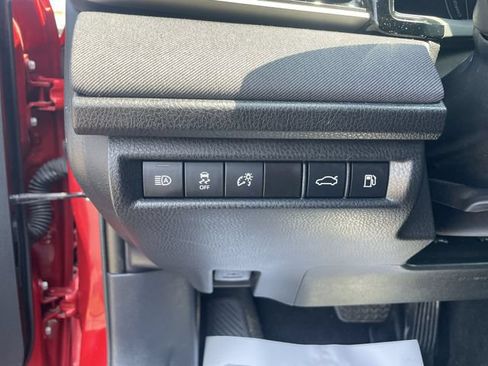 Used 2025 Toyota Camry LE FWD image 21