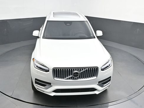Certified 2025 Volvo XC90 B6 Ultra w/ Protection Package AWD/4WD image 30