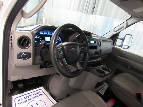 Used 2022 Ford E-350 and Econoline 350 Super Duty w/ Power Windows & Locks Group RWD image 34