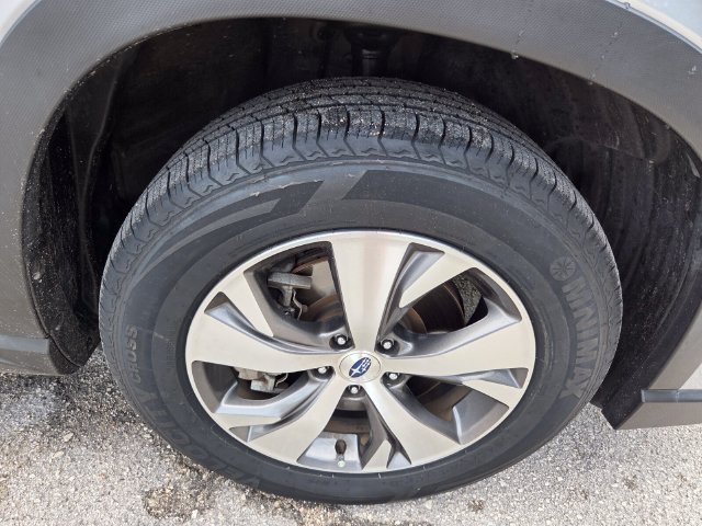 Used 2023 Subaru Ascent Premium w/ Convenience Package AWD/4WD image 10