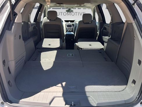 Used 2017 Chevrolet Traverse LT AWD/4WD image 24