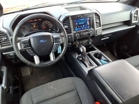 Used 2019 Ford F150 XLT w/ Equipment Group 302A Luxury AWD/4WD image 7