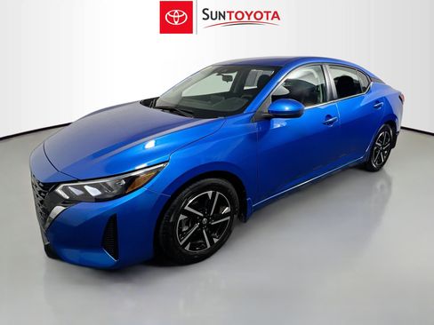 Used 2024 Nissan Sentra SV FWD image 9